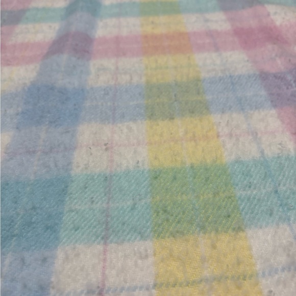 Vintage Pastel Plaid Snap Blanket - Picture 7 of 7
